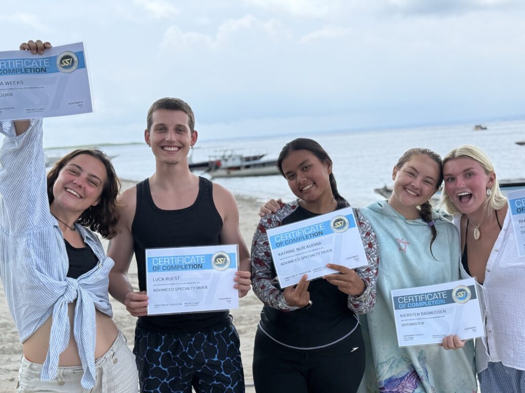 Small-group Divemaster training in Bali with instructor support